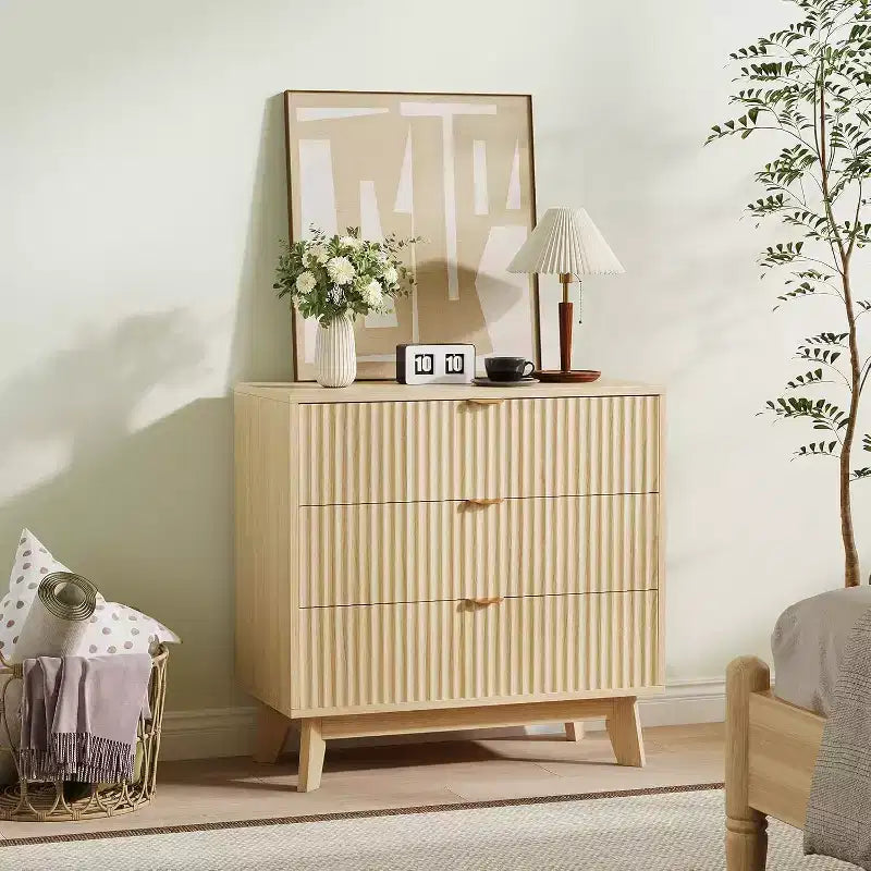 Commode 3 tiroirs cannelée Chêne, commode moderne avec poignées métalliques, pour 1 personne