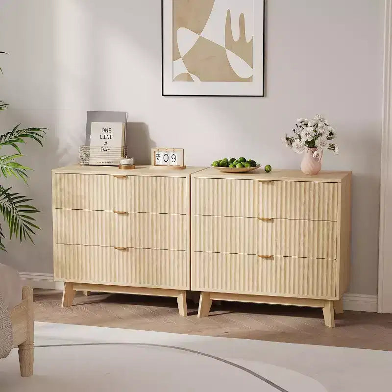 Commode 3 tiroirs cannelée Chêne, commode moderne avec poignées métalliques, pour 1 personne