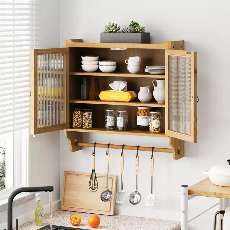 Meuble haut mural beige à double porte avec portes en verre et porte-serviettes, assemblage par 1 personne