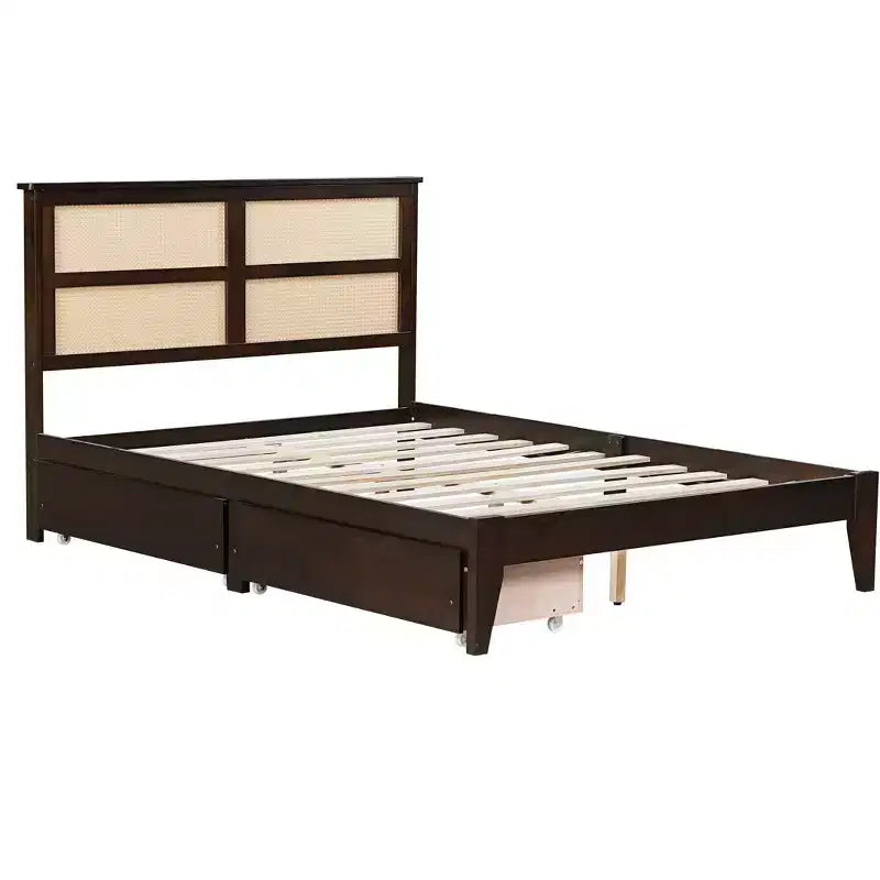 Lit plateforme avec tête de lit en rotin naturel, coloris Expresso / Chêne blanc – Double / Grand / Très grand