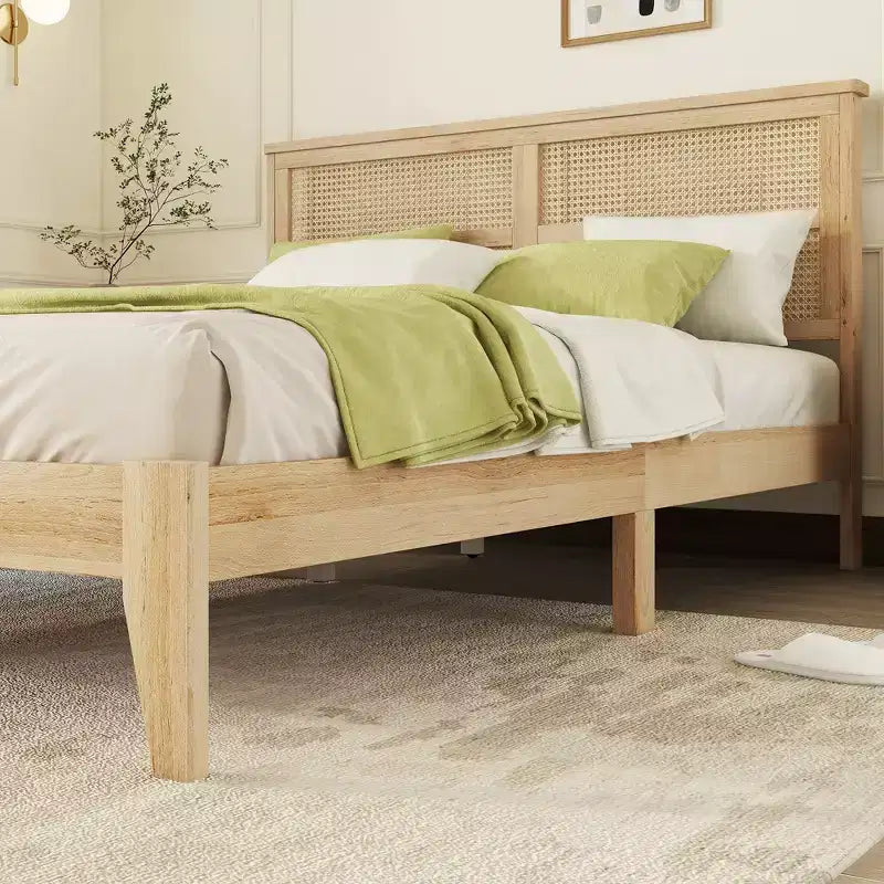Lit plateforme avec tête de lit en rotin naturel, coloris Expresso / Chêne blanc – Double / Grand / Très grand