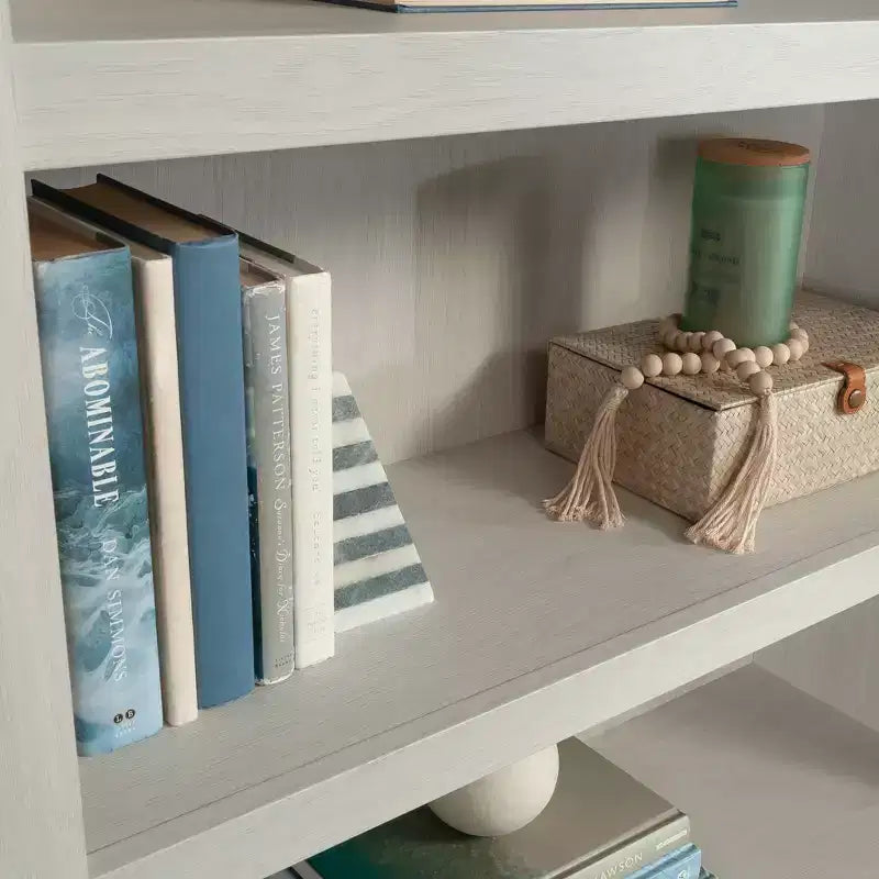 Étagère verticale à 5 tablettes, chêne Glacier / chêne Laurel / érable Pacifique, assemblage par une personne